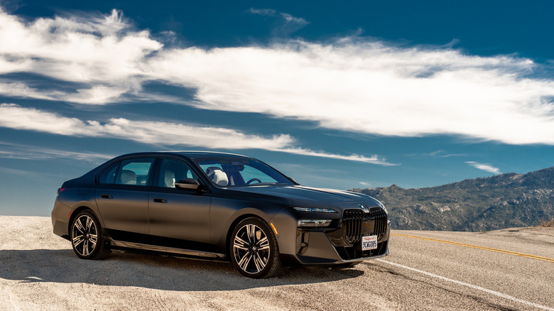 2023 BMW i7