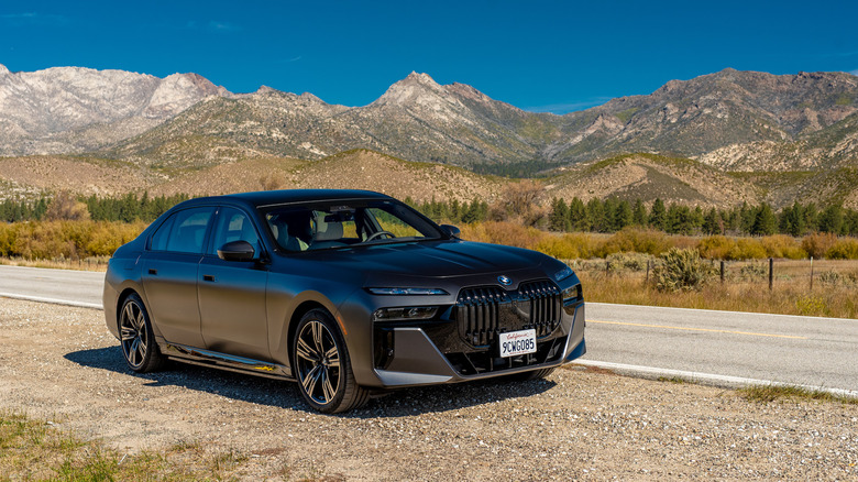 2023 BMW i7
