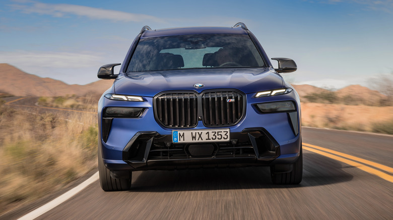 2023 BMW X7 M60i