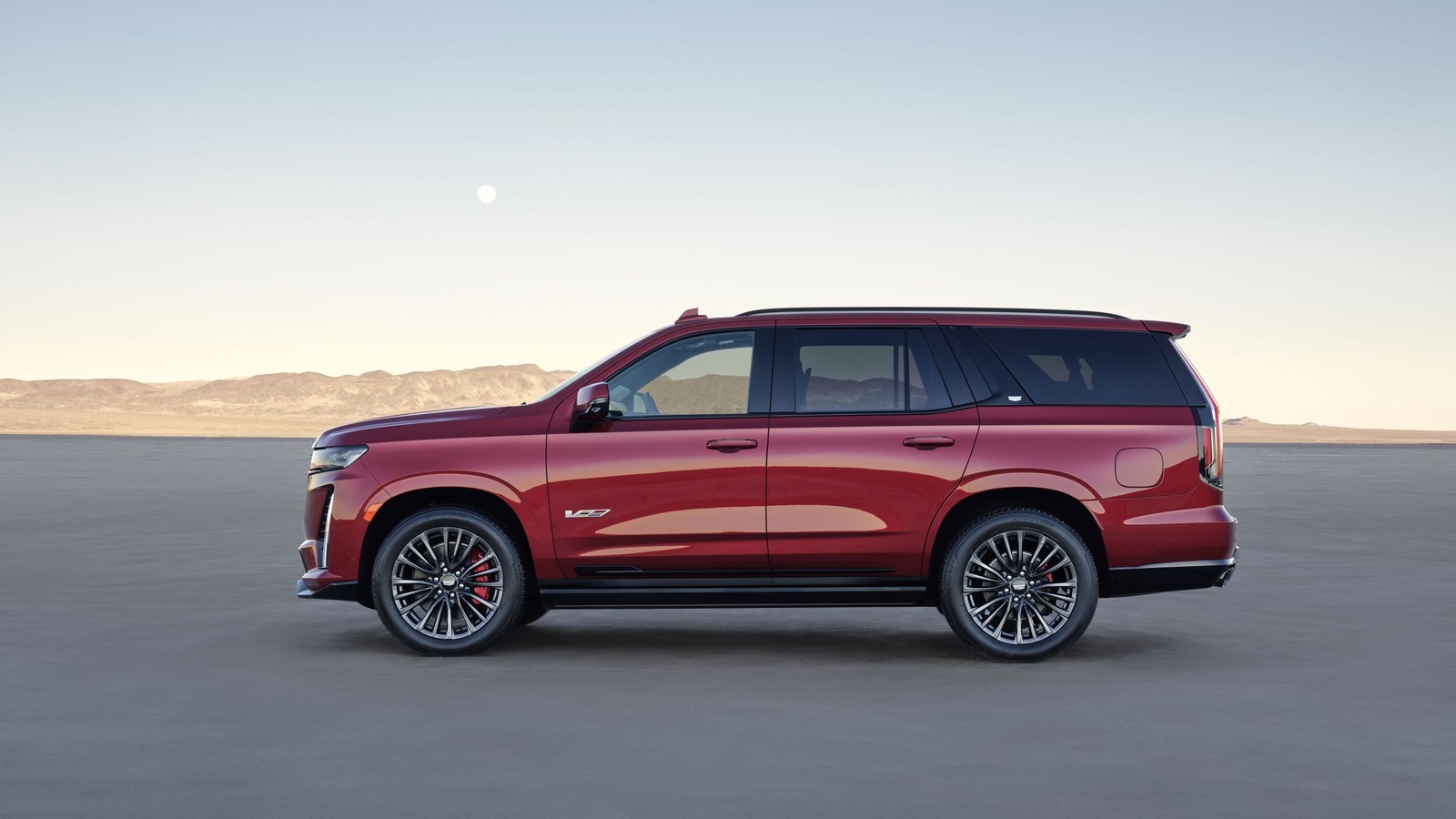 2023 Cadillac Escalade-V é uma fera SUV de 682 cavalos de potência 2023 Cadillac Escalade-V é uma fera SUV de 682 cavalos de potência