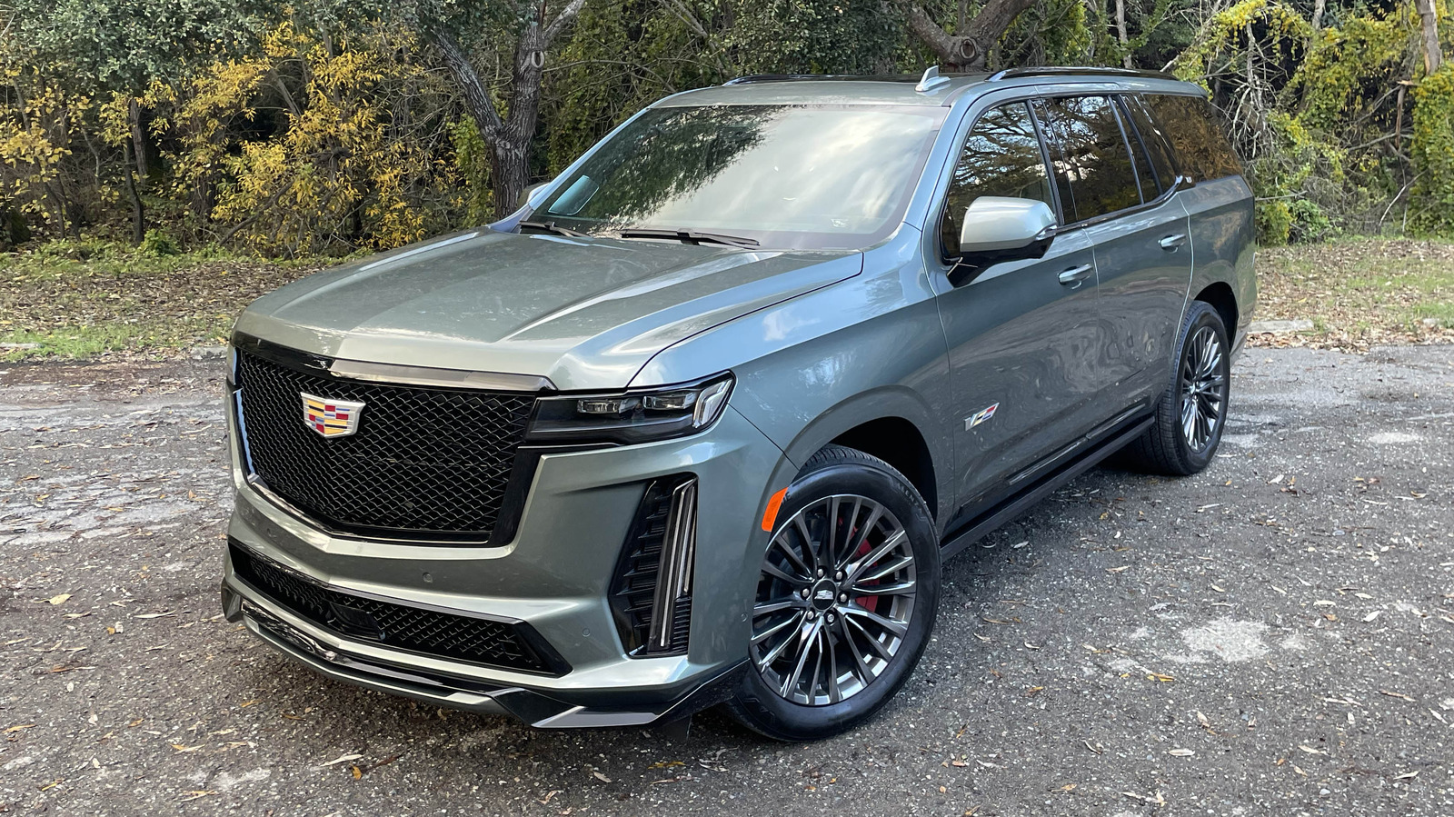 Cadillac best sale suv 2023