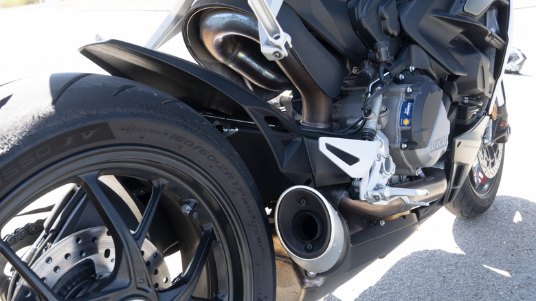 2023 Ducati Streetfighter V2 rear tire and exhaust setup