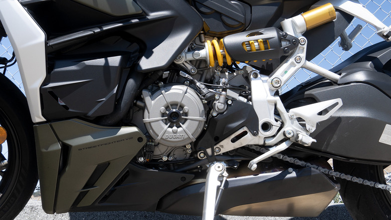 2023 Ducati Streetfighter V2 naked structure