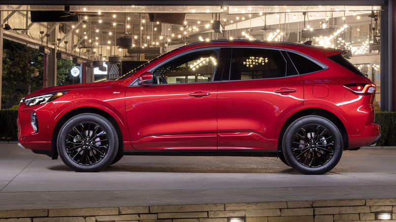 2023 Ford Escape red color