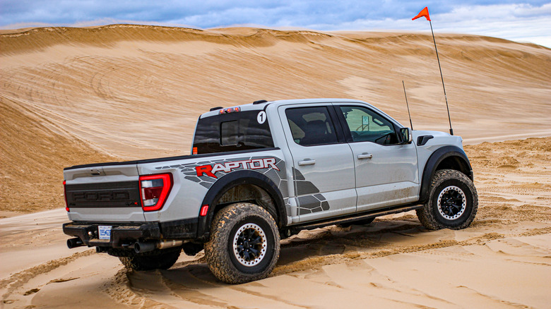 Ford Raptor R
