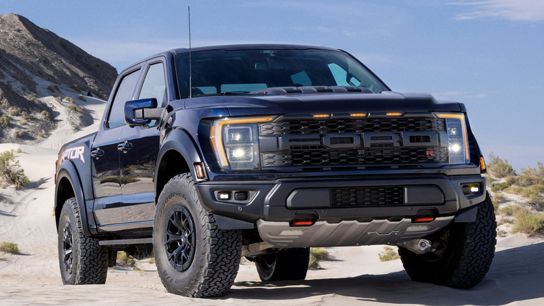 Ford F-150 Raptor front