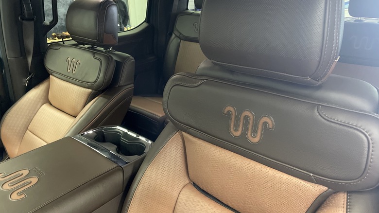 2023 Ford Super Duty King Ranch seats