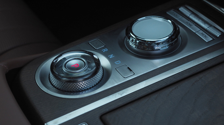 2023 Genesis Electrified G80