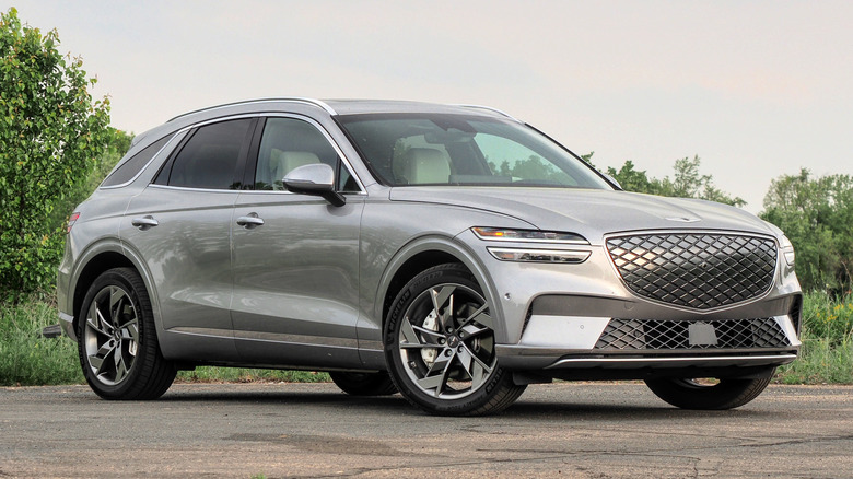 2023 Genesis Electrified GV70 parked front end