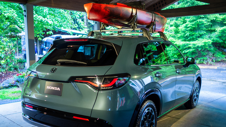 2023 Honda HR-V parked with kayak on roof rack