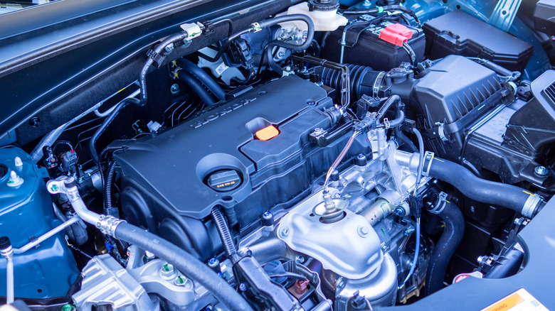 2023 Honda HR-V engine bay