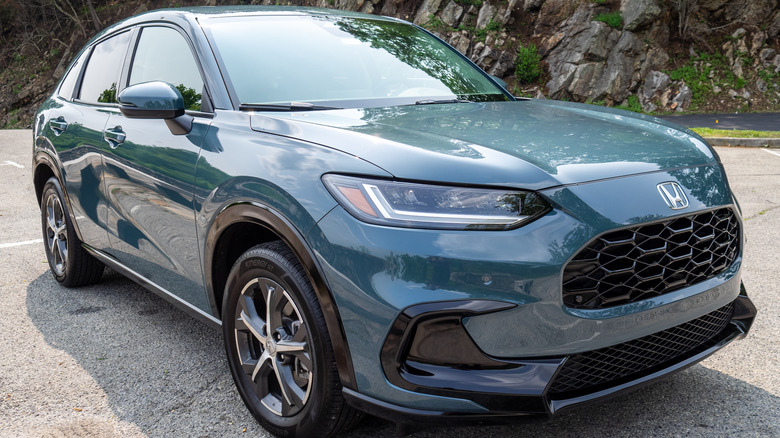 2023 Honda HR-V EX-L parked