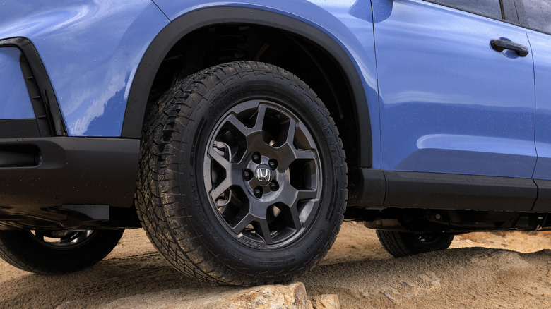 Honda Pilot trailsport alloy wheel