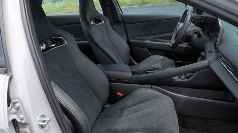 2023 Hyundai Elantra N front seats