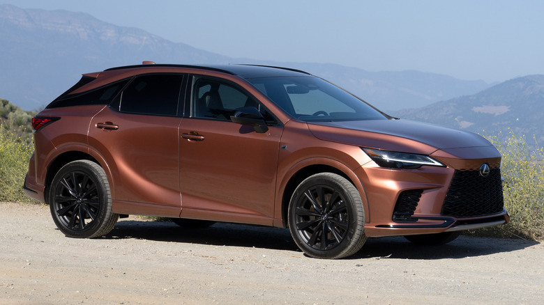 2023 Lexus RX 500h F Sport Performance front three-quarters