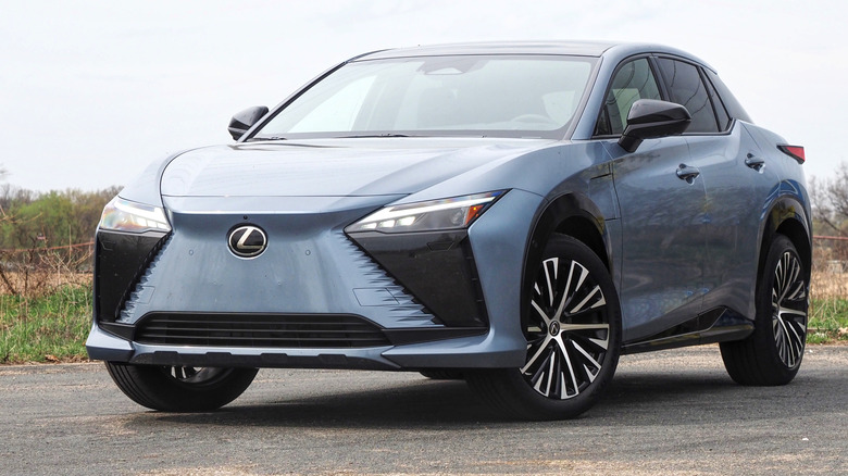 2023 Lexus RZ 450e