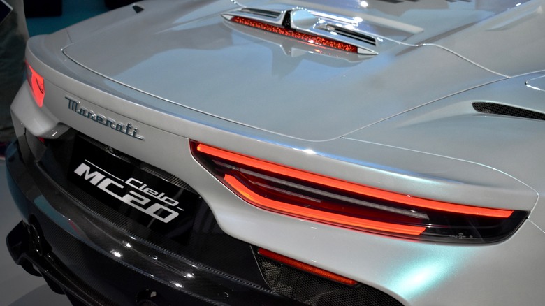 2023 Maserati MC20 Cielo taillights.
