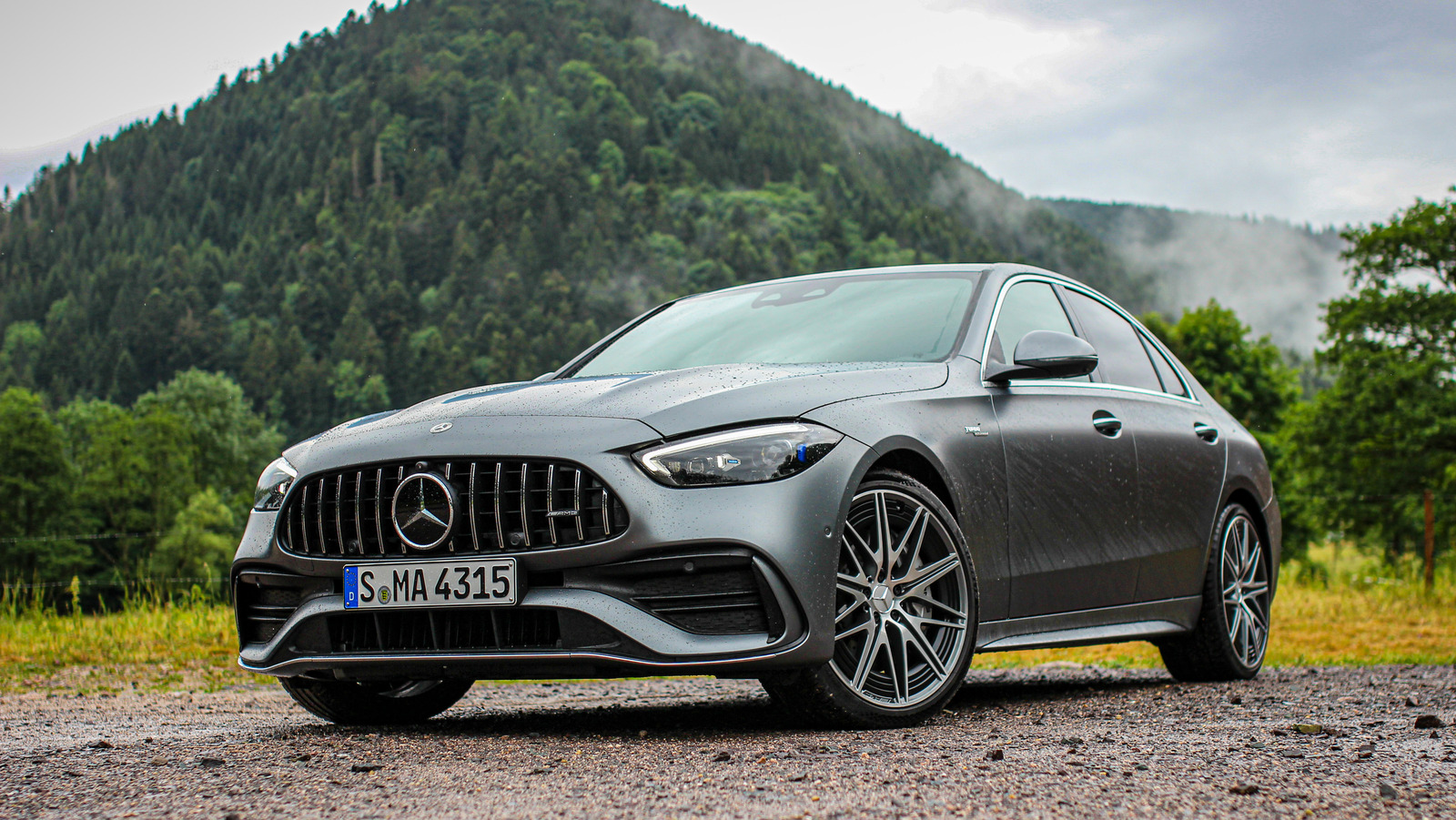 2023 Mercedes-AMG C 43 First Power: algo emprestado, algo novo 2023 Mercedes-AMG C 43 First Power: algo emprestado, algo novo