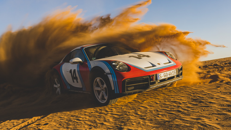 2023 Porsche 911 Dakar