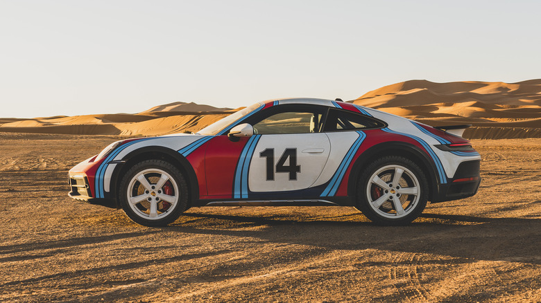 2023 Porsche 911 Dakar