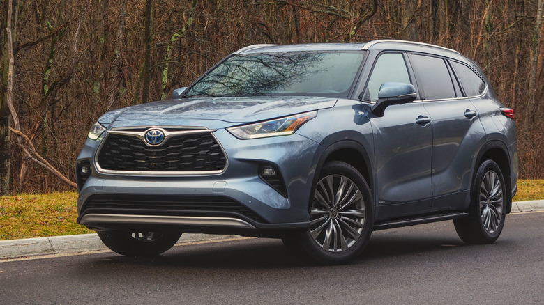 Most fuel efficient hybrid cheap suv