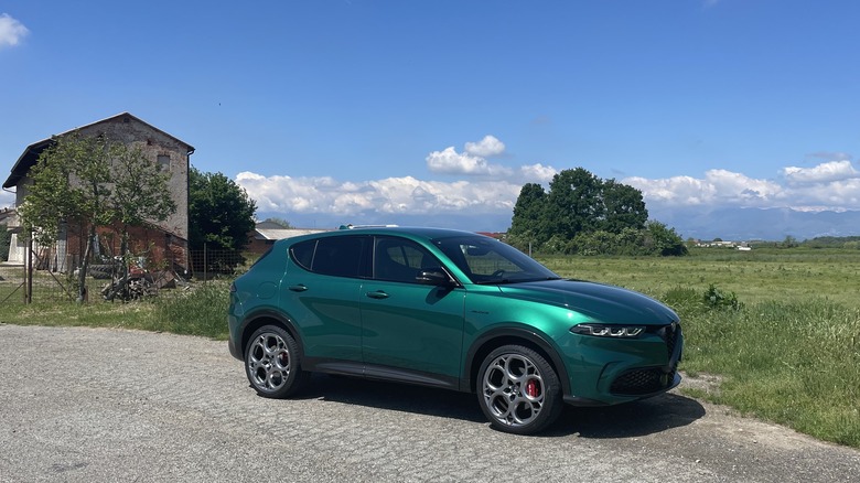 2024 Alfa Romeo Tonale at home in the Italian countryside