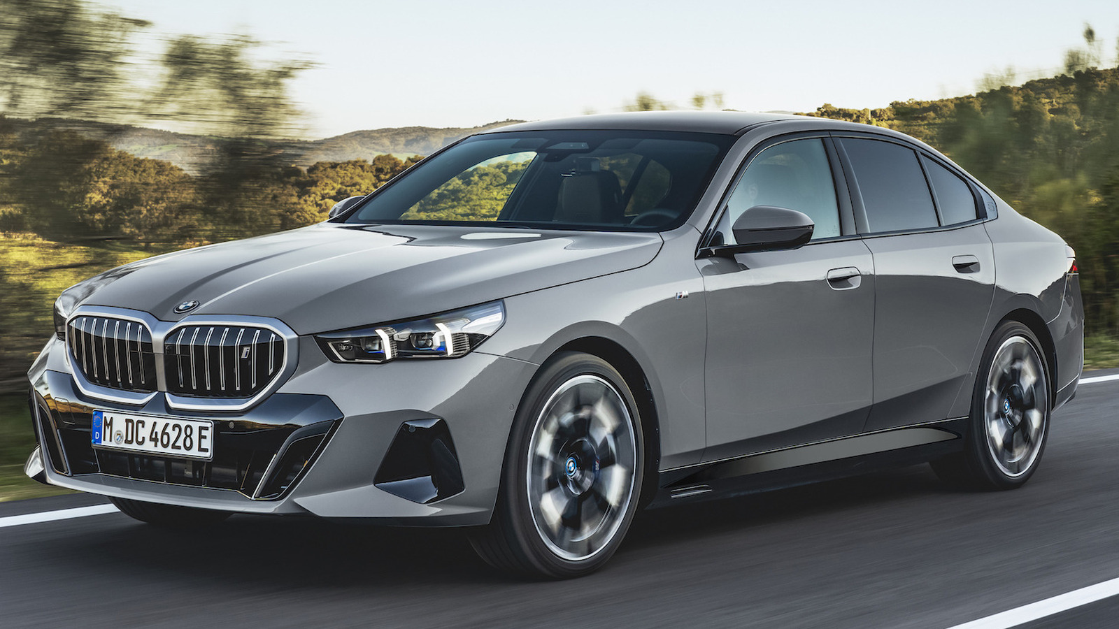 2024 BMW 5 Series Revealed With Potent I5 M60 Electric Flagship