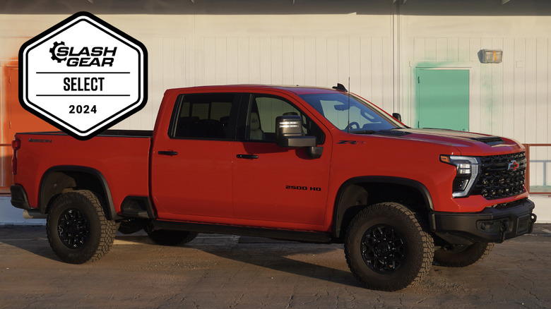 2024 Chevrolet Silverado HD ZR2 Bison front three-quarters view