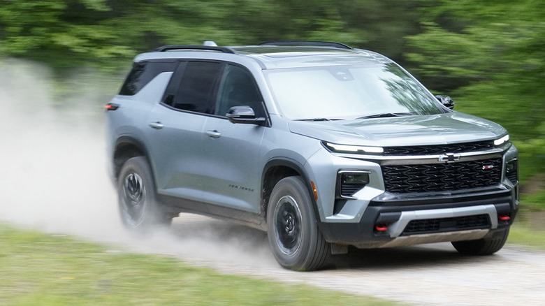 2024 Chevrolet Traverse new Z71 package off-roading