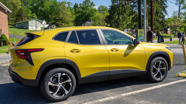 2024 Chevrolet Trax 1RS parked