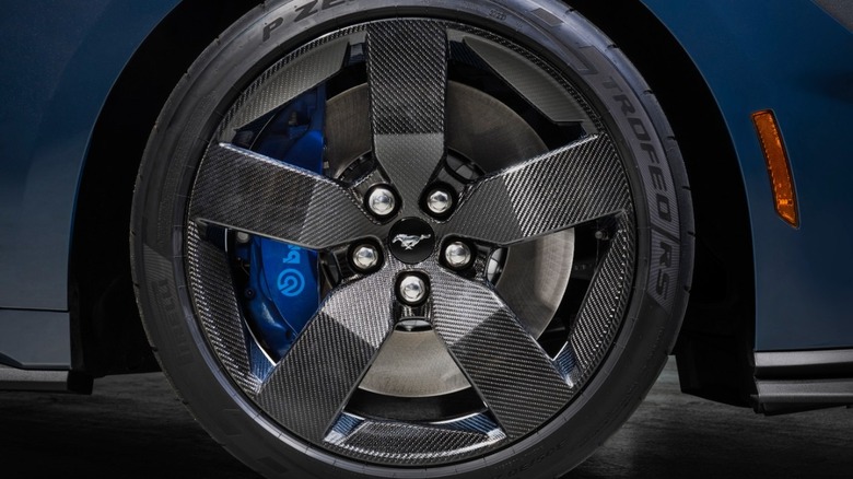 2024 Ford Mustang Dark Horse wheel