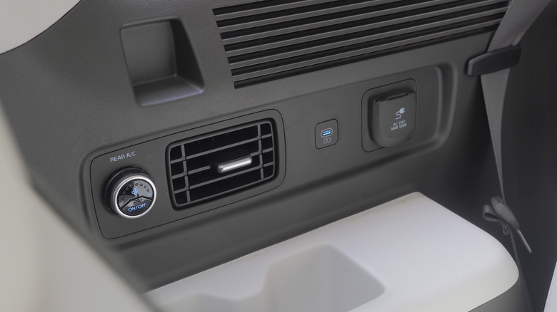 Third row controls