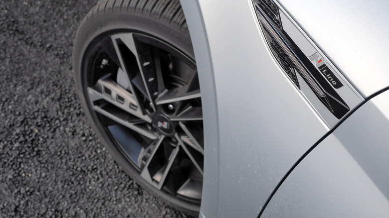 2024 Hyundai Sonata N Line badge and wheel
