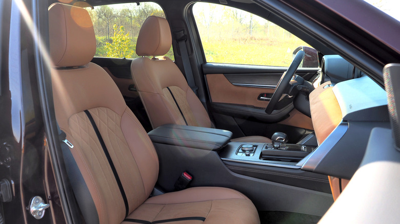 2024 Mazda CX-90 interior do passageiro