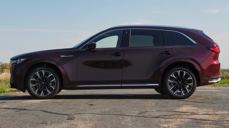 2024 Mazda CX-90 side view