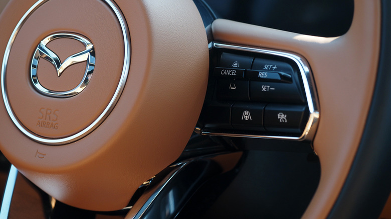 2024 Mazda CX-90 steering wheel