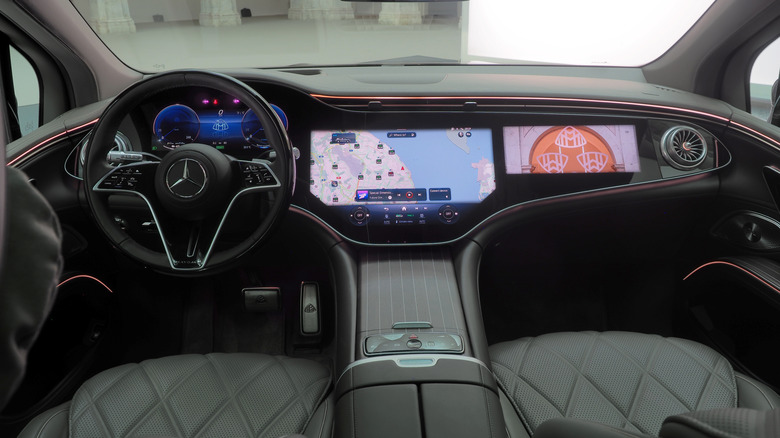 2024 Mercedes-Maybach EQS SUV