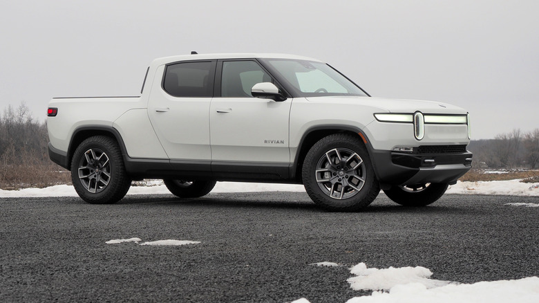 2024 Rivian R1T Dual-Motor