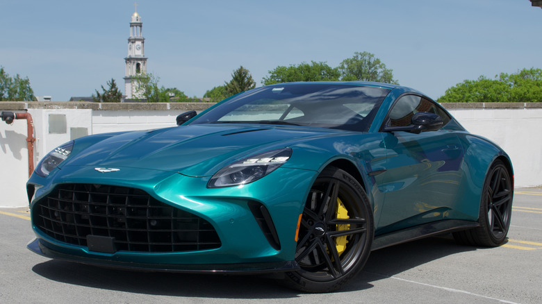 Aston Martin Vantage 3/4 view