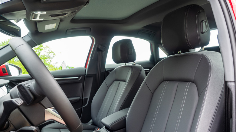 2025 Audi A3 front seats