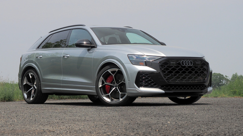 2025 Audi RS Q8 Performance