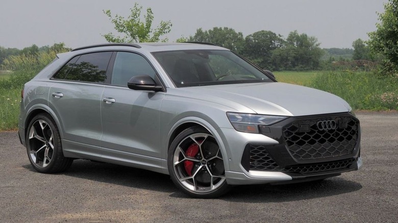 2025 Audi RS Q8 Performance