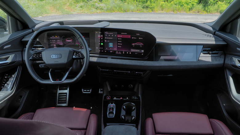 2025 Audi SQ6 e-tron dashboard