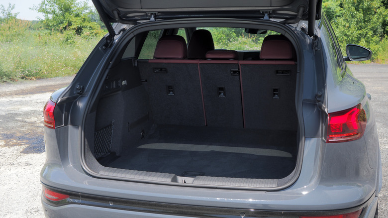 2025 Audi SQ6 e-tron trunk open