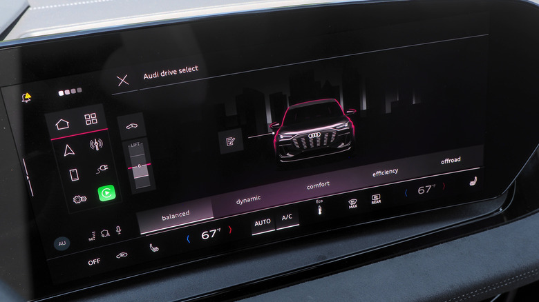 2025 Audi SQ6 e-tron drive mode UI
