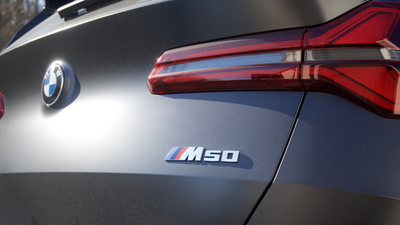 BMW X3 badge detail