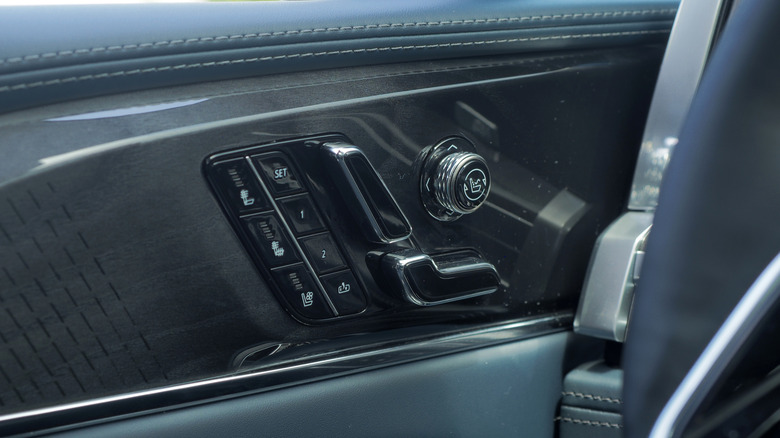 2025 Cadillac Escalade IQ seat controls