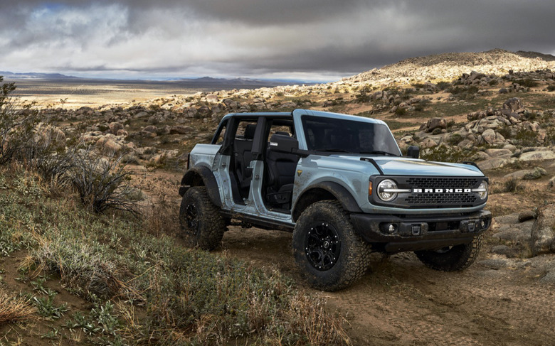 The Ford Bronco Pickup Leaks Are Getting Meatier SlashGear