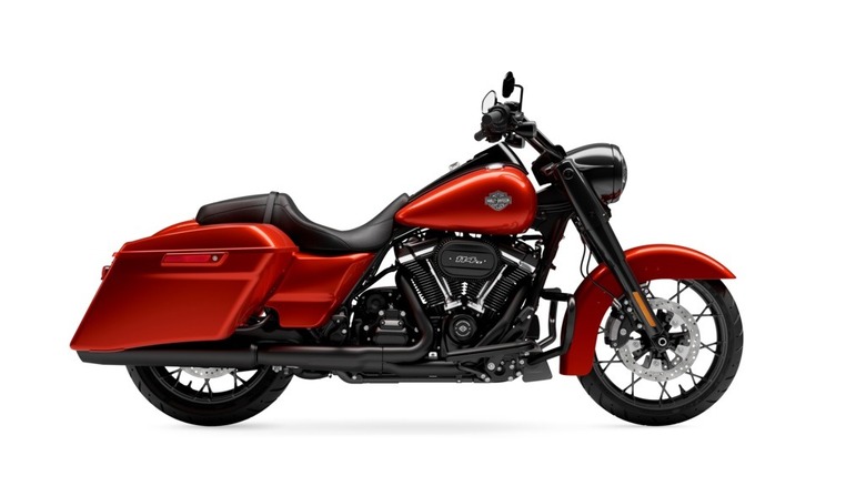 2025 Harley-Davidson Road King Special Whiskey Fire