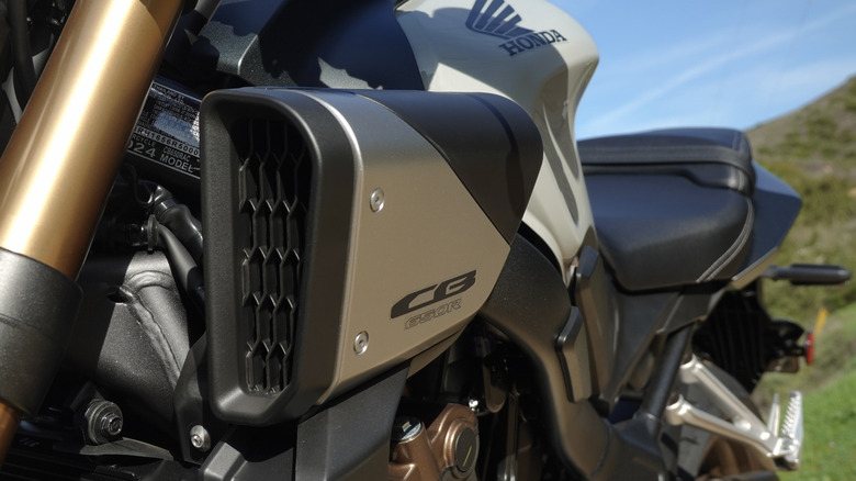 2025 Honda CB650R E-Clutch air intake detail
